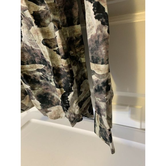 Marc Ecko Cut & Sew Men’s Sz XL Gray Button‎ Up Shirt Long Sleeve - Picture 5 of 8